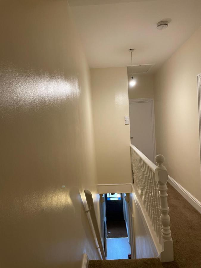 Rooms In A Victorian Comfortable 4-Bedroom House In Milton Keynes Rooms Not En-Suites Wolverton  Kültér fotó